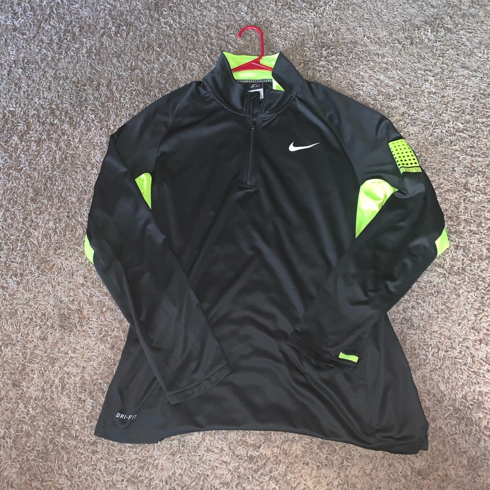 Men’s large, Nike long sleeve pullover